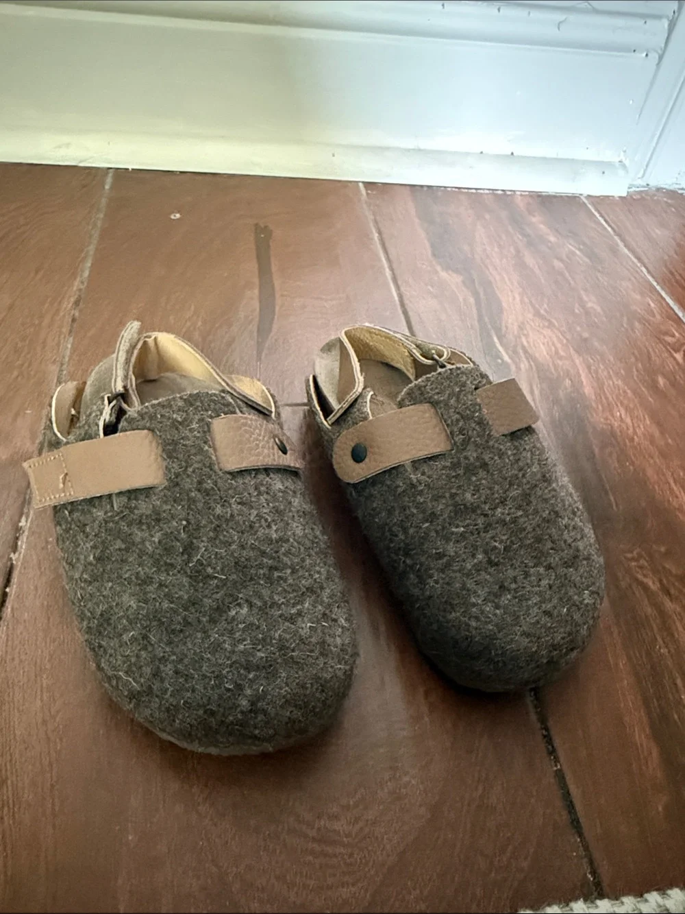 Kids Brown Wool Felt Muled